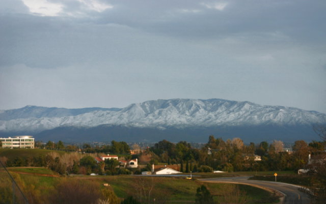 Low Mountain Snow: February 14, 2008