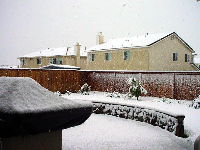 Temecula Valley Snowfall: November 21, 2004