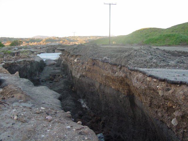 Heavy Rainfall, Flooding and Mudslides: January 9-11, 2005