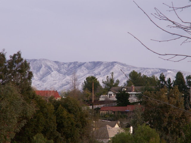 Low Mountain Snow: February 14, 2008