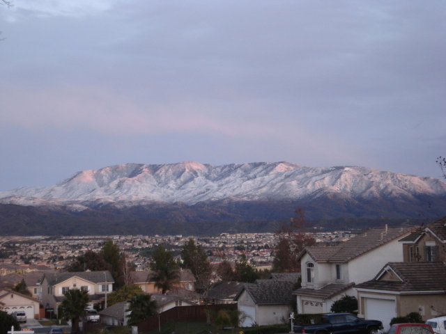 Low Mountain Snow: February 14, 2008