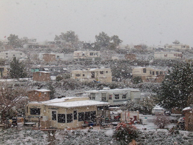 Low Mountain Snow: February 14, 2008