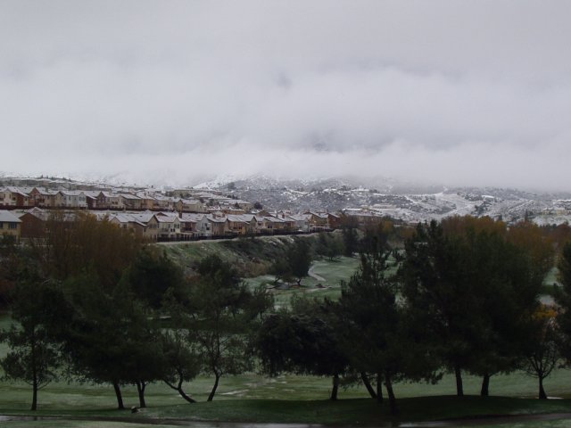 Temecula Valley Snowfall: November 21, 2004