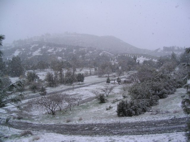 Temecula Valley Snowfall: November 21, 2004