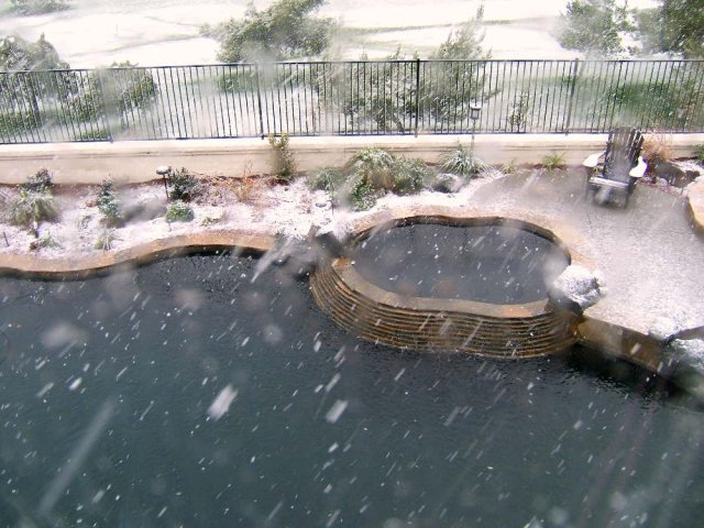 Temecula Valley Snowfall: November 21, 2004